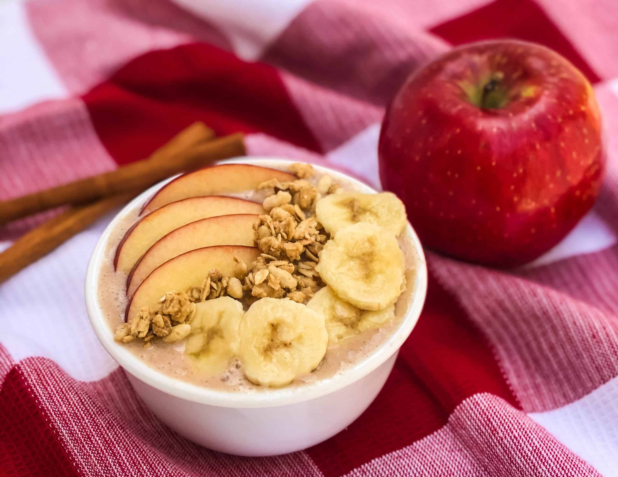 Cinnamon Banana Apple Smoothie Bowl Marathons & Motivation