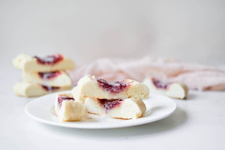 Raspberry Shortbread Cookies