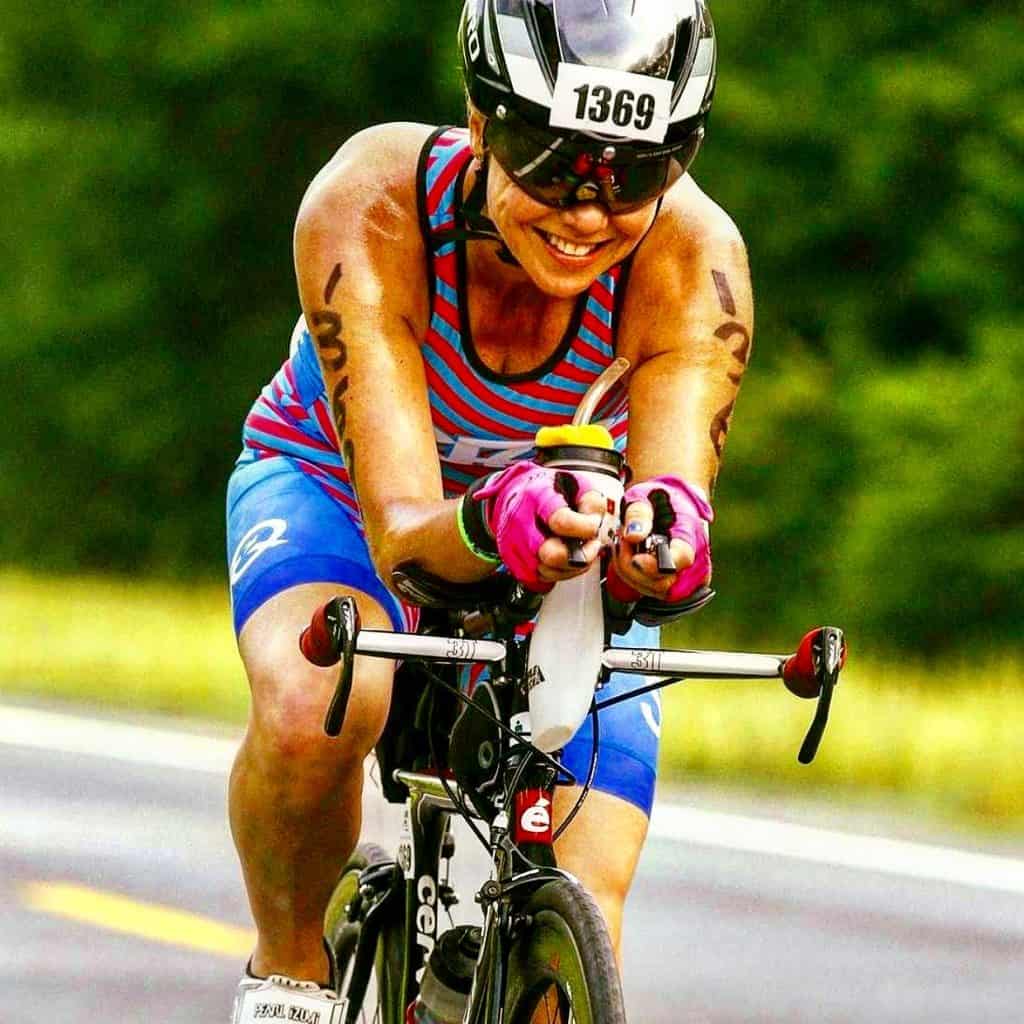 Tips for Triathlon Training in the Heat: Tips for Swimming, Biking, Running and Triathlon Training during the summer heat #triathlons #running