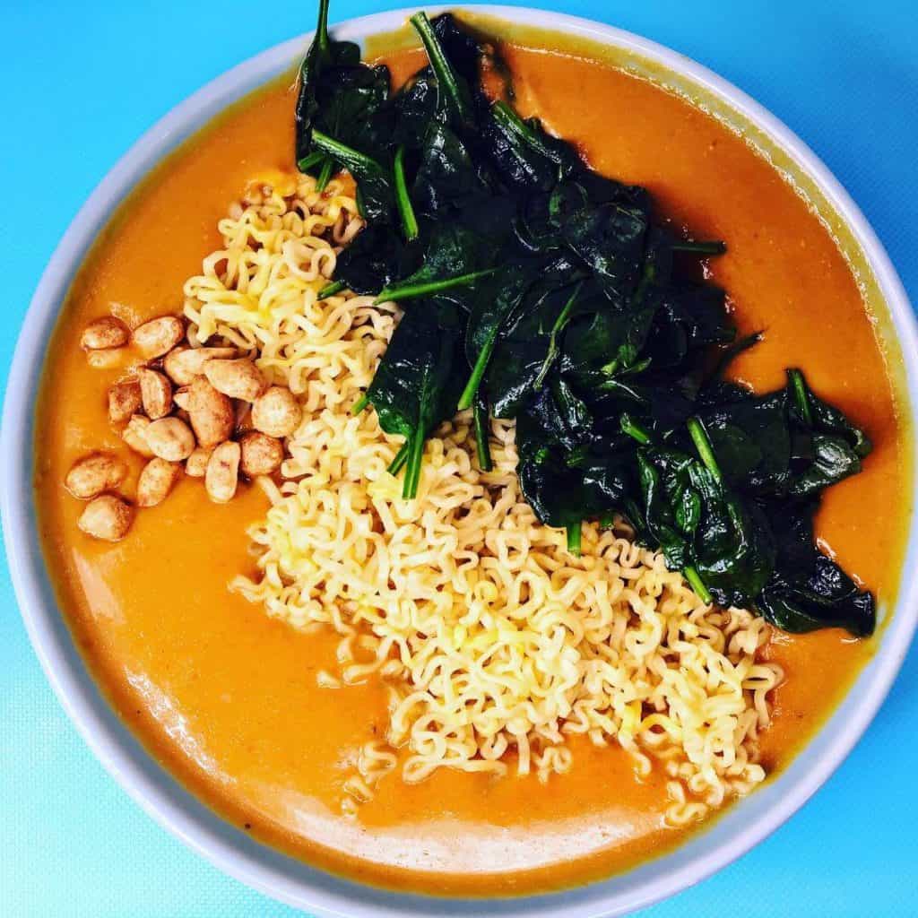 Vegan Creamy Tomato Ramen Soup