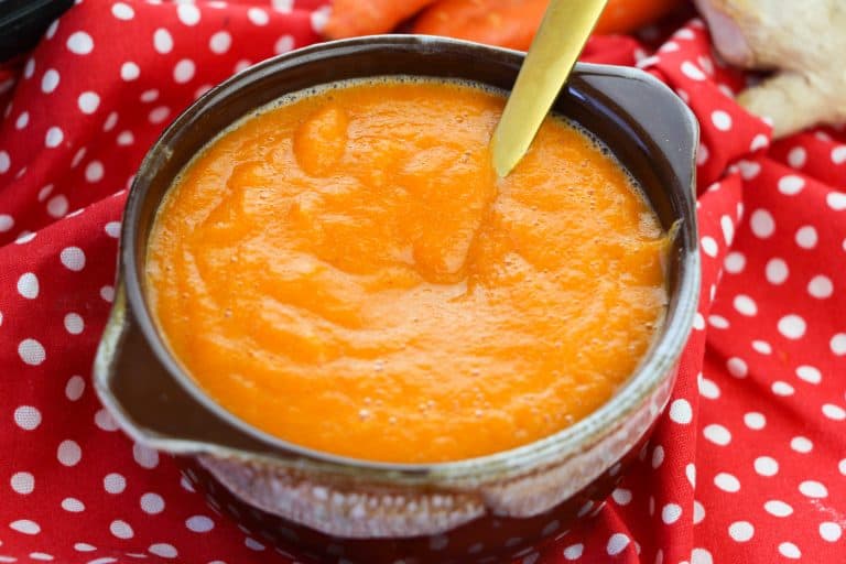 Healthy Carrot Apple Ginger Soup
