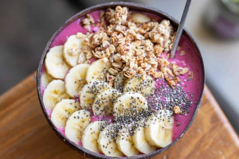 Healthy Pink Smoothie Bowl