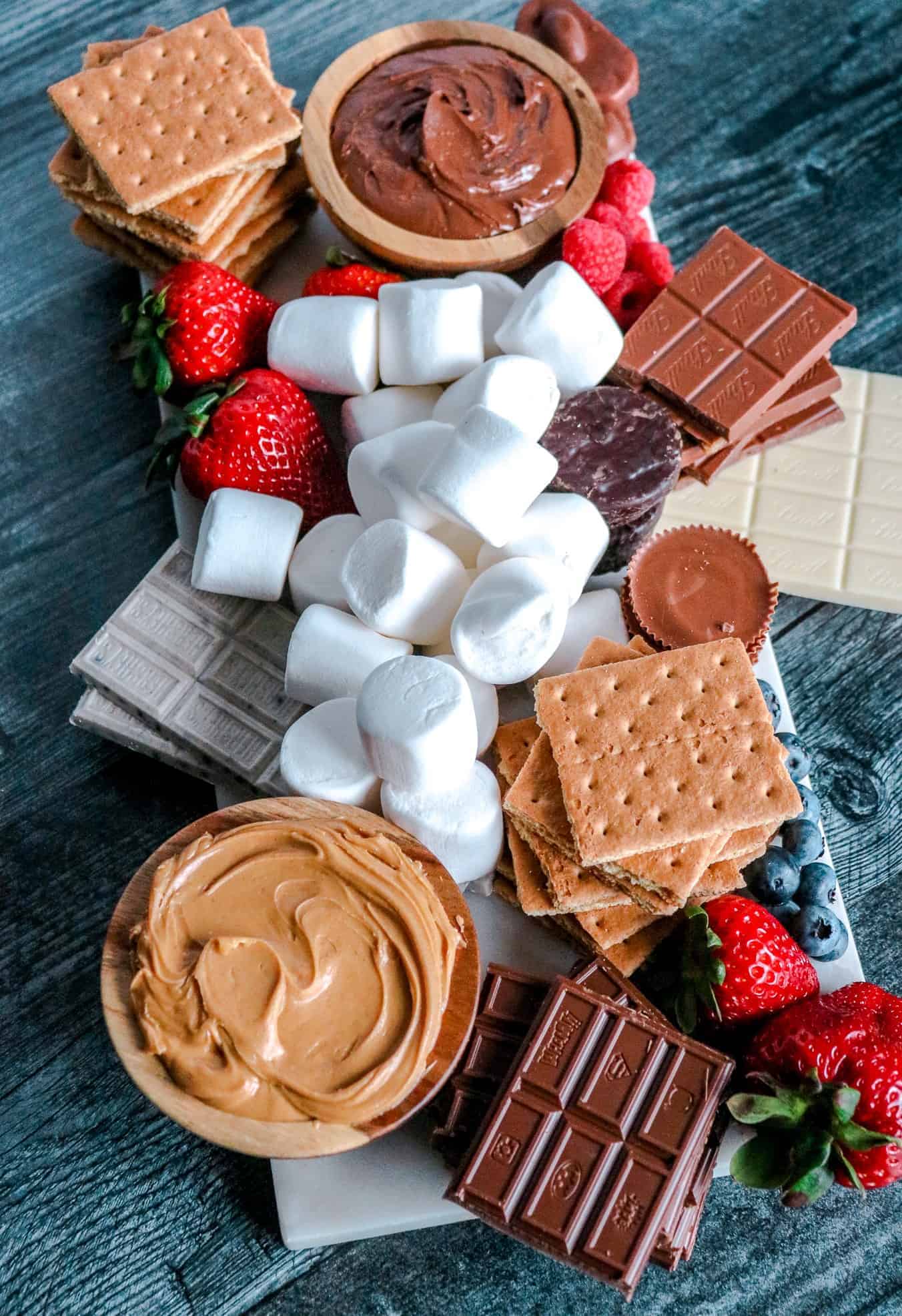 How to Make a Loaded S'mores Board