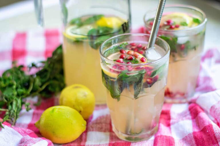 Cranberry Lemon Iced Tea with Rum