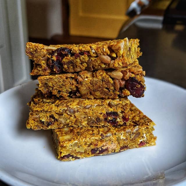 Easy Bake Breakfast Bars