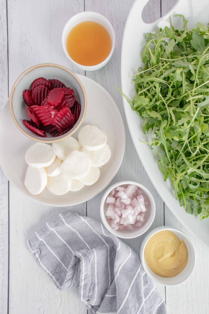Ingredients ofr Beet Arugula Salad with Mozzarella