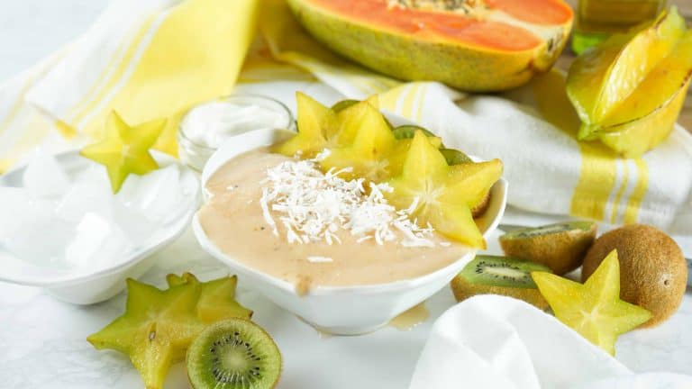 Tropical Smoothie Bowl with Starfruit and Kiwi.