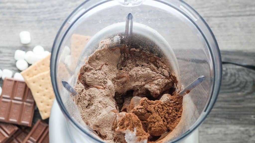 Blender with s'mores shake ingredients.