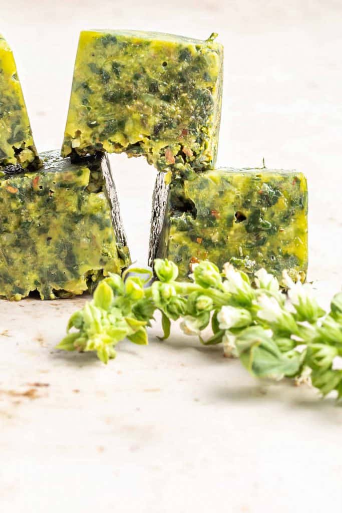 Pyramid of pesto cubes