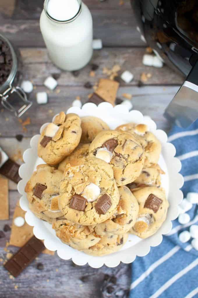 Overhead view S'mores cookies