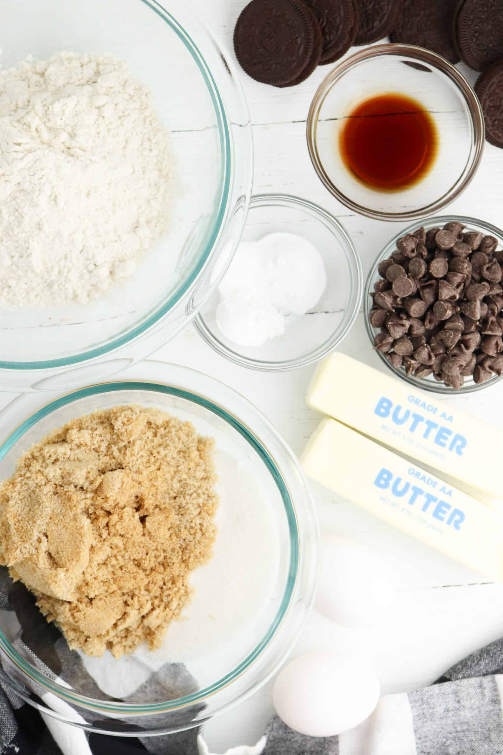 Ingredients for Oreo Chocolate Chip Cookies