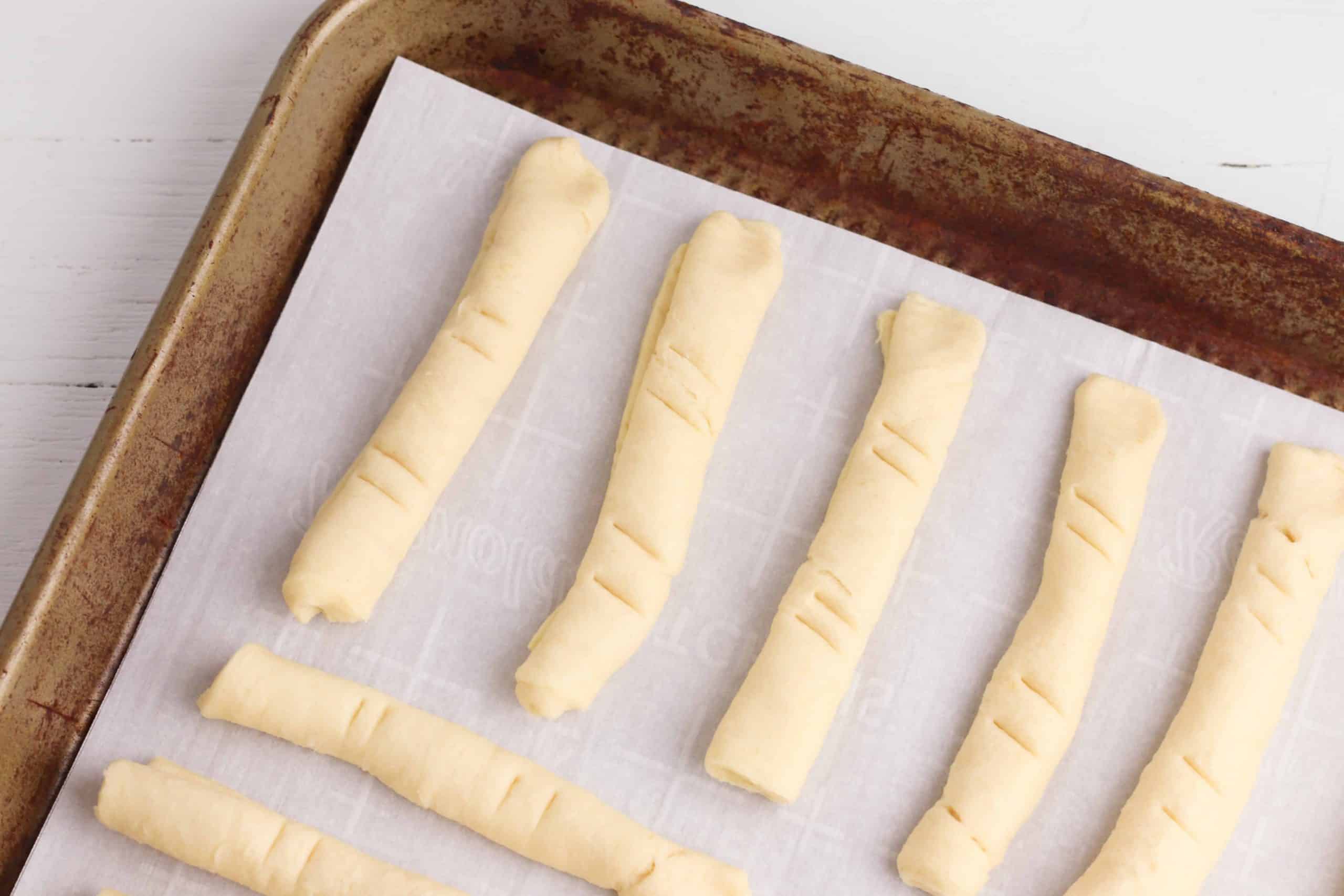 Breadstick Witch’s Fingers for Halloween Marathons & Motivation