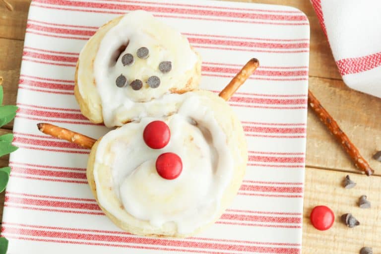 Christmas Cinnamon Rolls