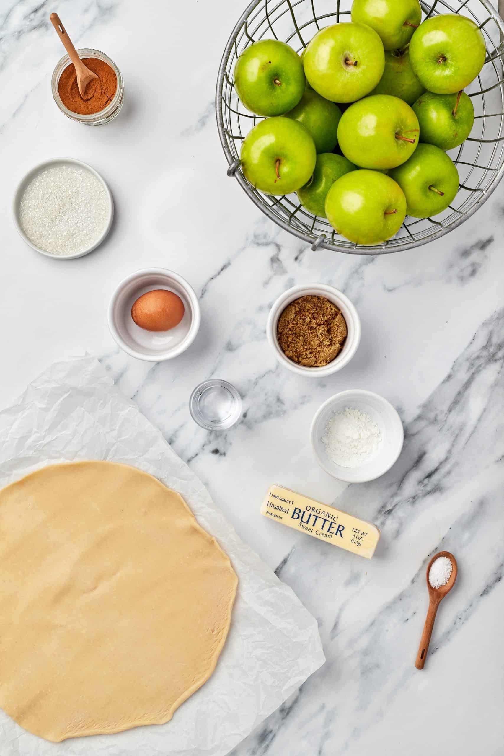 Ingredients for Apple hand pies.