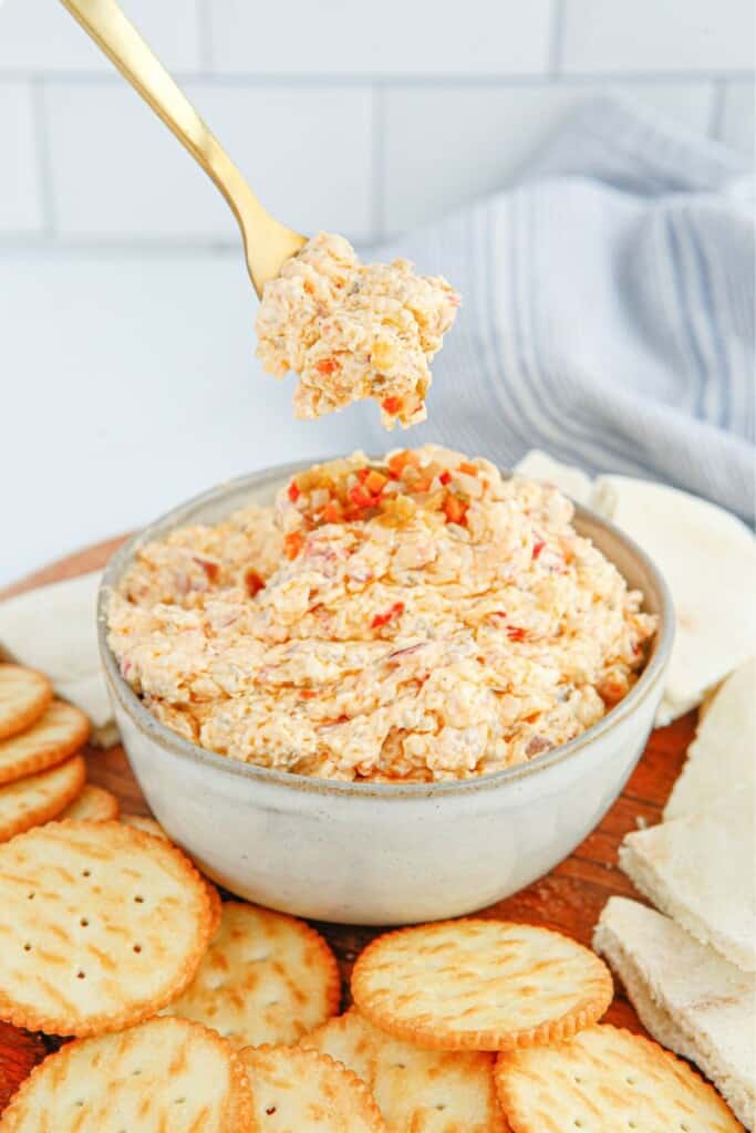 Giardinieria dip being served