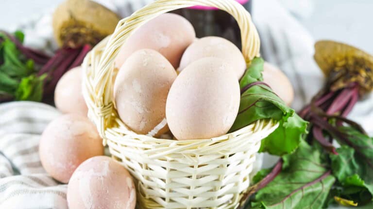 How to Dye Eggs with Beets