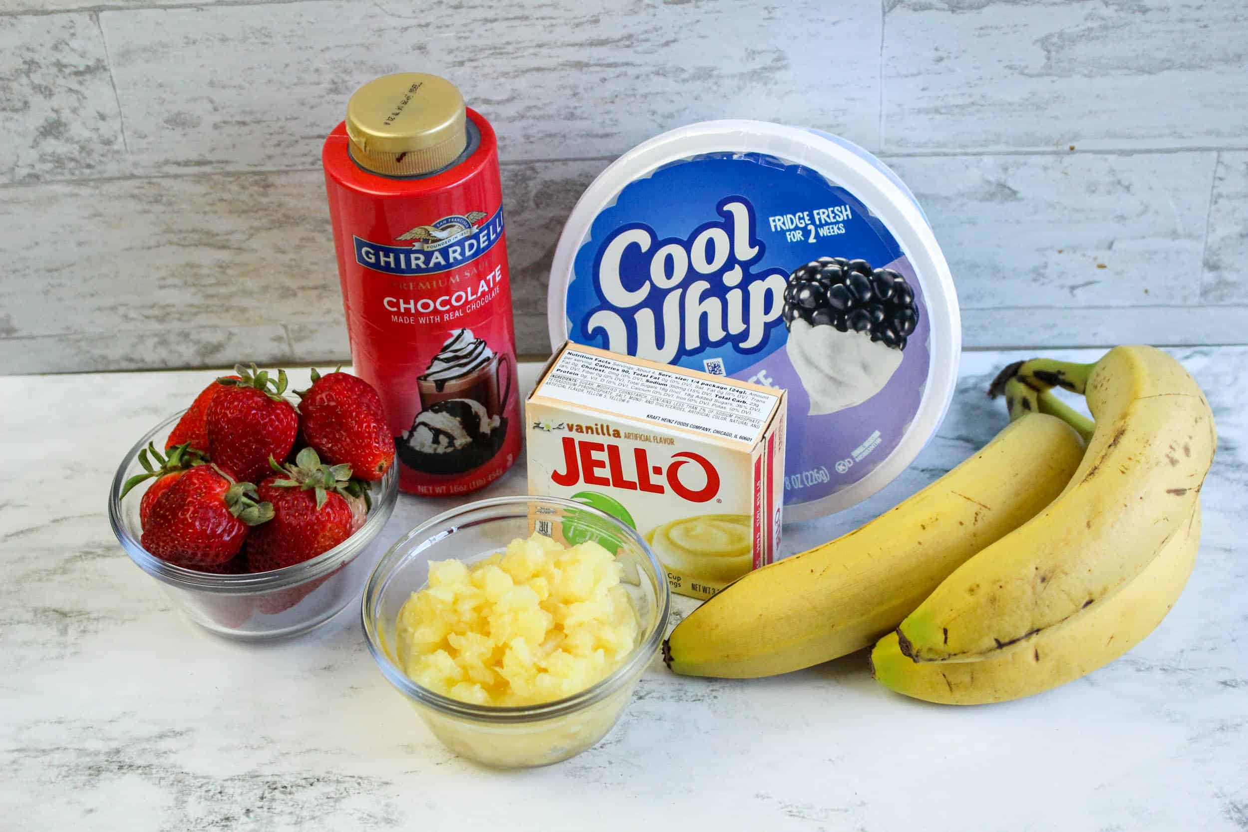 Banana Split Parfaitin a jar ingredients.