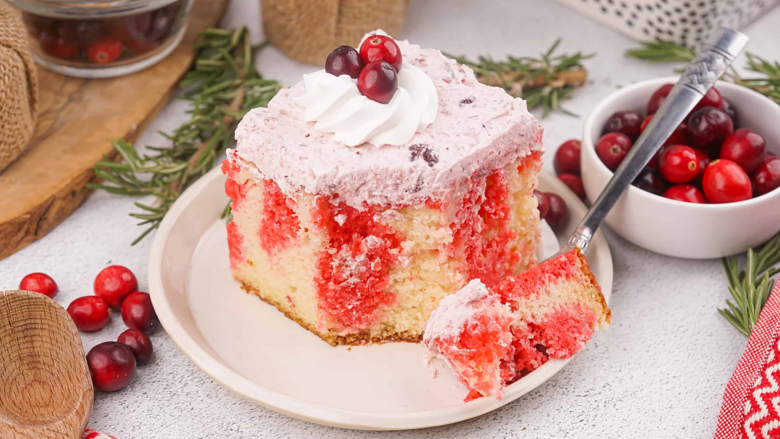 Cranberry Cake Bite.