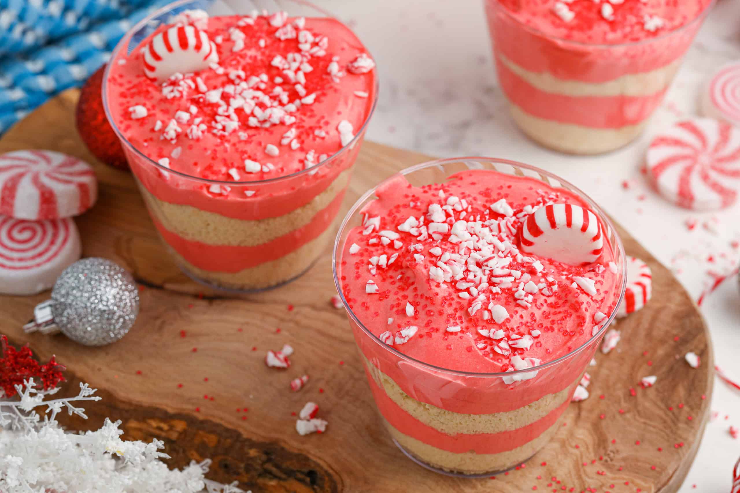 Angled view of peppermint pudding cups.