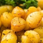 Close-up aor air fryer scallops.