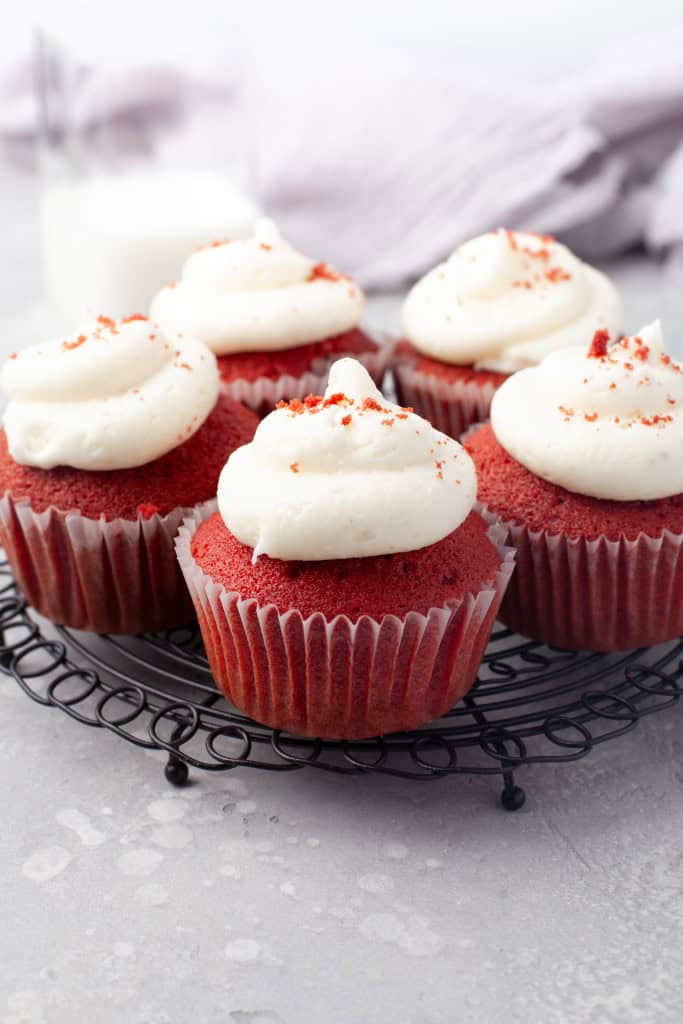 Headon view of cupcakes red velvet.