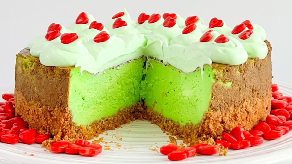 Christmas Grinch Cheesecake.