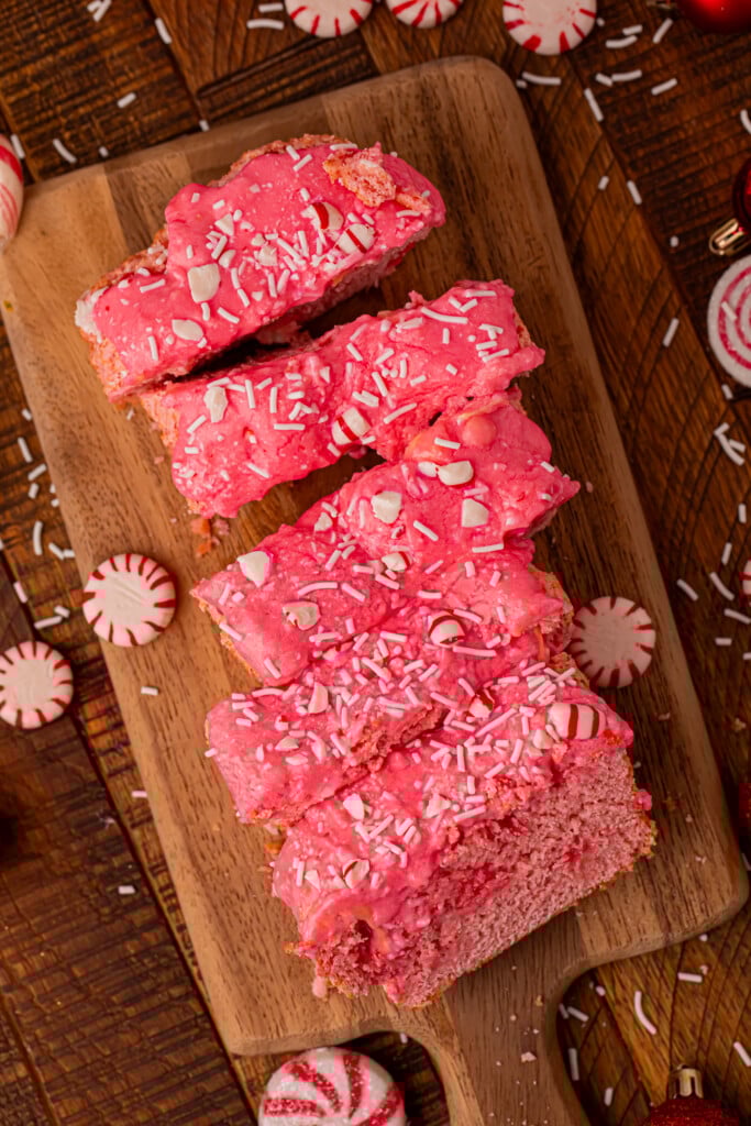 Overhead view of sliced peppermint cake brea.