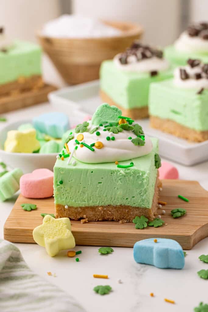 Cheesecake bars with mint.