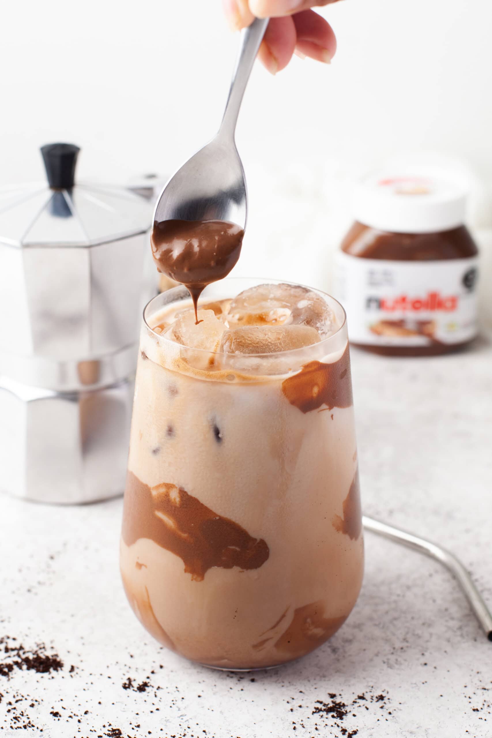 how to make a Nutella latte