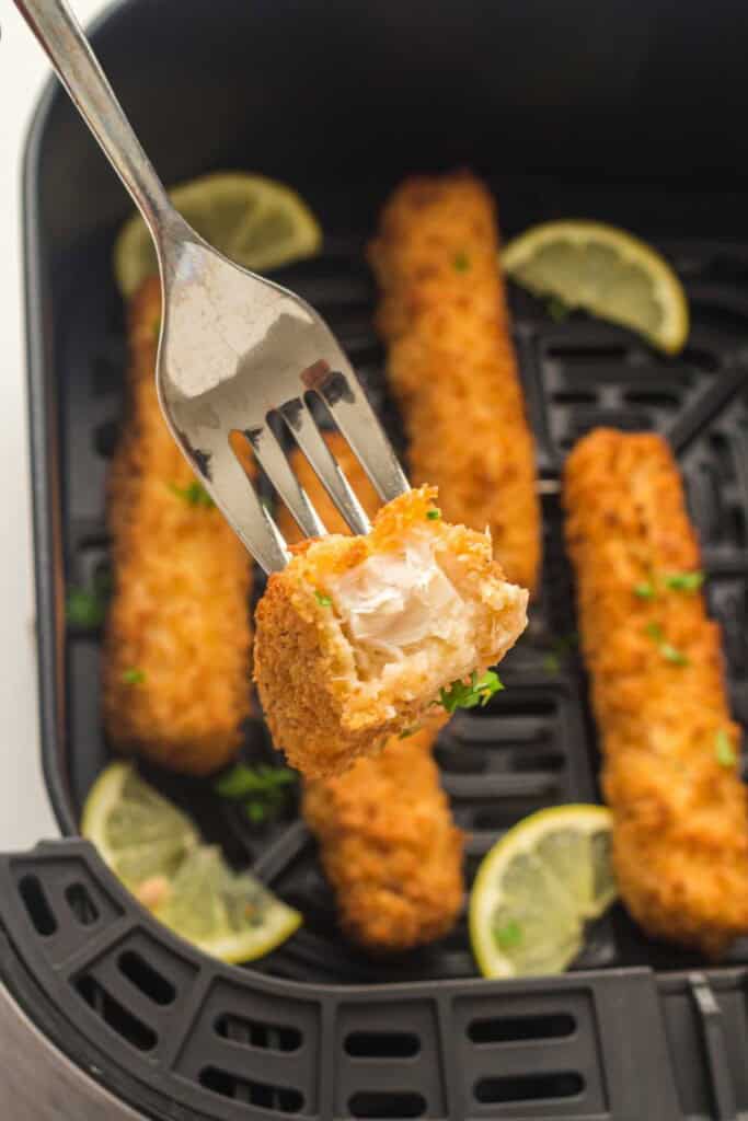 how to cook frozen fish sticks