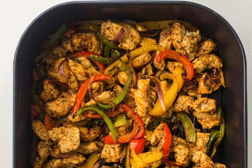 chicken fajitas in air fryer basket
