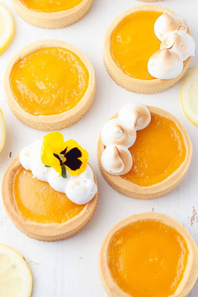 mini lemon tarts